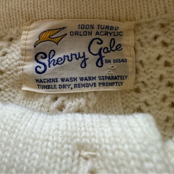 Sherry Gale woman’s vintage button down sweater - Picture 6 of 6